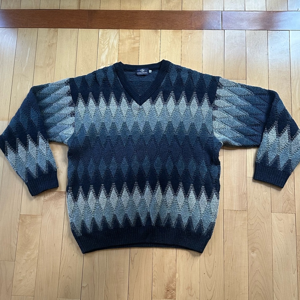 VINTAGE V-Neck Geometric Pattern Sweater - Navy & Gray